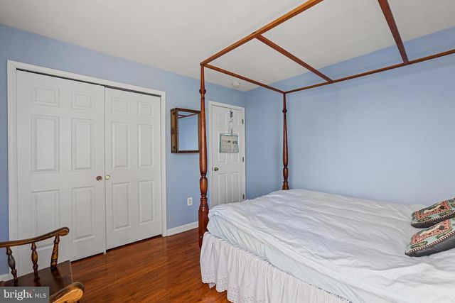 42900 KIRKLAND ST, Ashburn, VA 20147