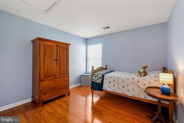 42900 KIRKLAND ST, Ashburn, VA 20147