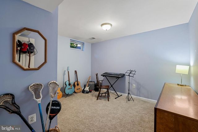 42900 KIRKLAND ST, Ashburn, VA 20147