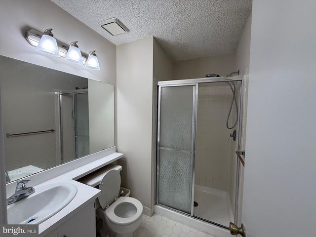 38 DREWES CT, Lawrenceville, NJ 08648