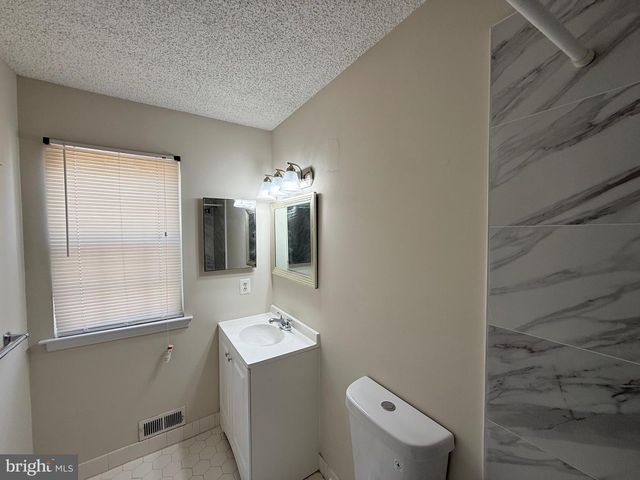38 DREWES CT, Lawrenceville, NJ 08648