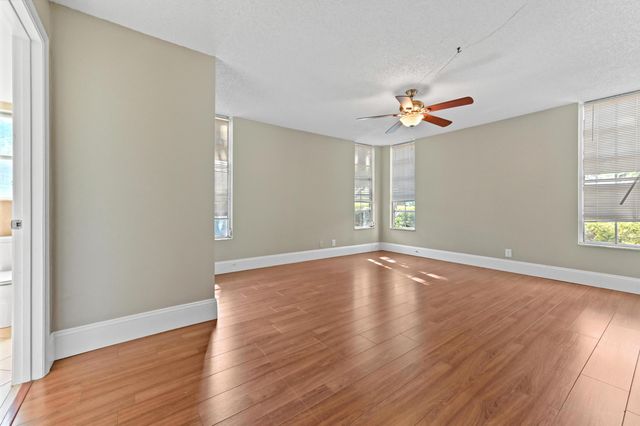 2851 S Palm Aire Drive 101, Pompano Beach, FL 33069