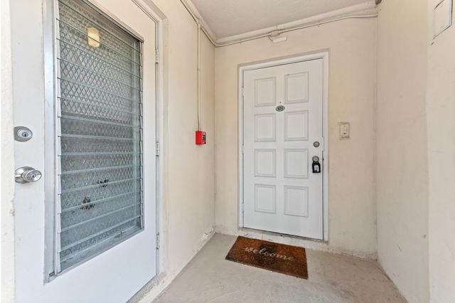 2851 S Palm Aire Drive 101, Pompano Beach, FL 33069