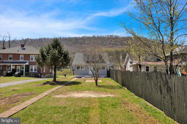 1425 OLD RIVER RD, Birdsboro, PA 19508