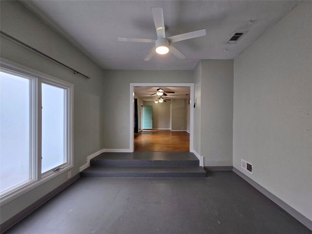 105 E Cate Street, Grand Saline, TX 75140