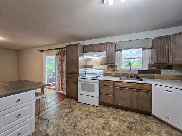 105 E Cate Street, Grand Saline, TX 75140