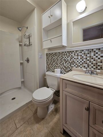 105 E Cate Street, Grand Saline, TX 75140