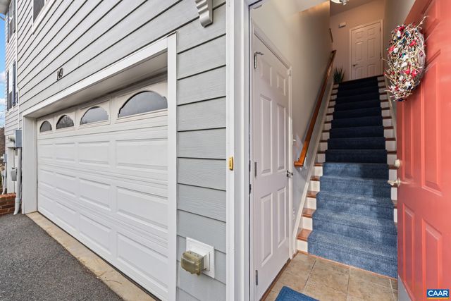 149 BROOKWOOD DR, Charlottesville, VA 22902