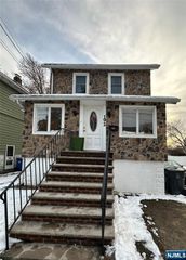 192 Warren Street, Englewood, NJ 07631