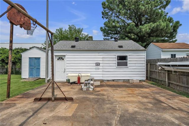 2446 Woolsey ST, Norfolk, VA 23513