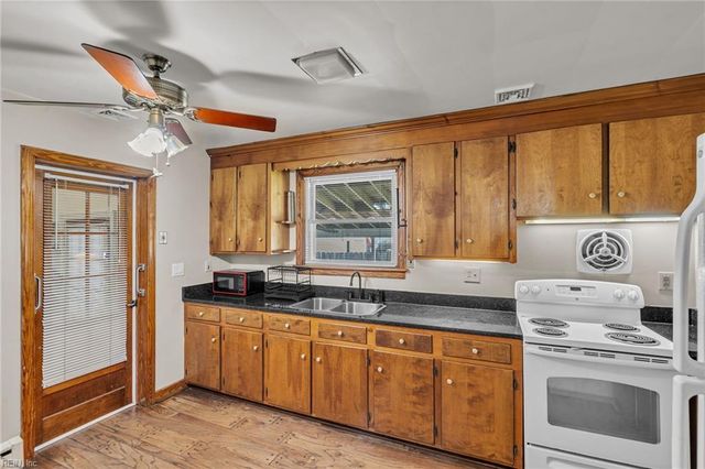 2446 Woolsey ST, Norfolk, VA 23513