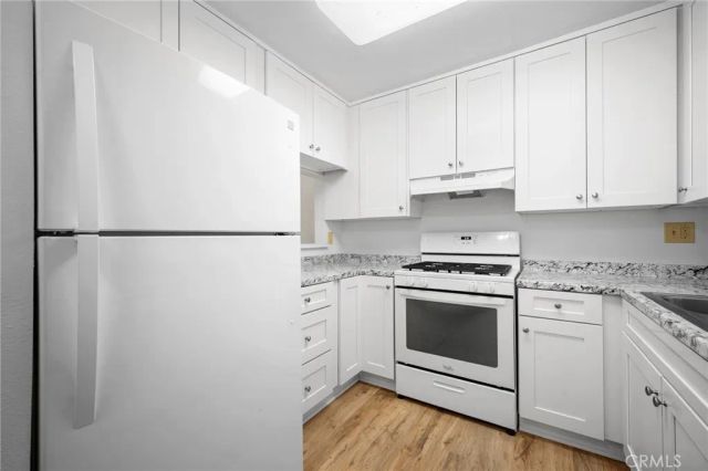 345 N Jackson 106, Glendale, CA 91206