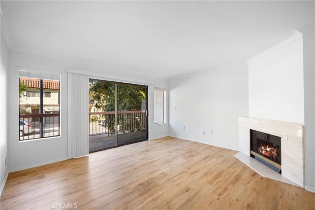 345 N Jackson 106, Glendale, CA 91206