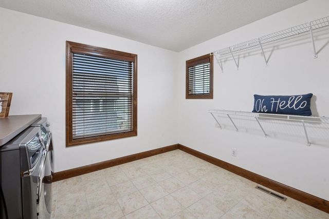6778 Idlewood Way, Eden Prairie, MN 55346