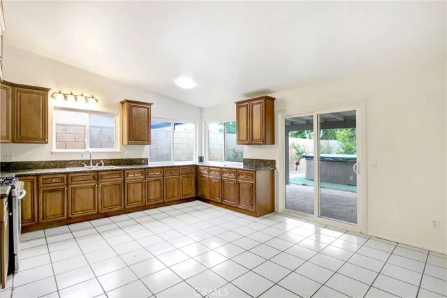 2847 S Hope Avenue, Ontario, CA 91761