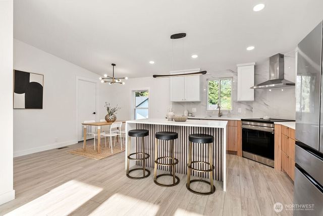 19719 65th Avenue E, Spanaway, WA 98387