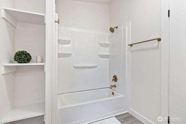 19719 65th Avenue E, Spanaway, WA 98387