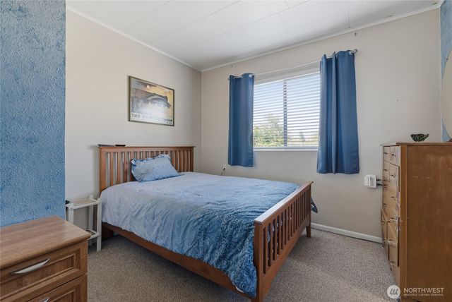 24324 SE 400th Street, Enumclaw, WA 98022