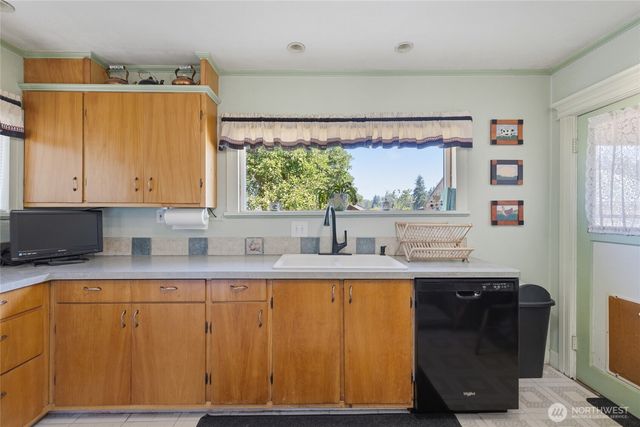 24324 SE 400th Street, Enumclaw, WA 98022