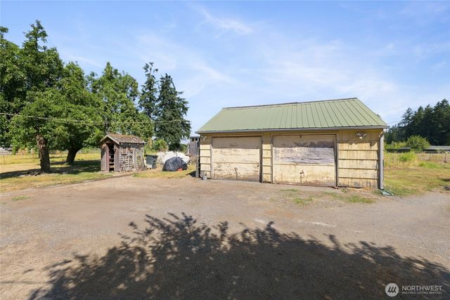 24324 SE 400th Street, Enumclaw, WA 98022