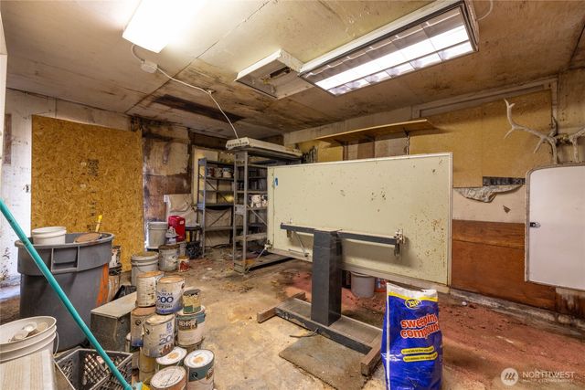 24324 SE 400th Street, Enumclaw, WA 98022