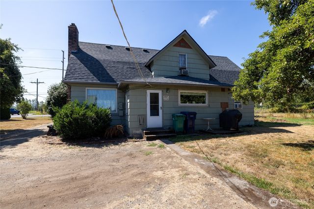 24324 SE 400th Street, Enumclaw, WA 98022