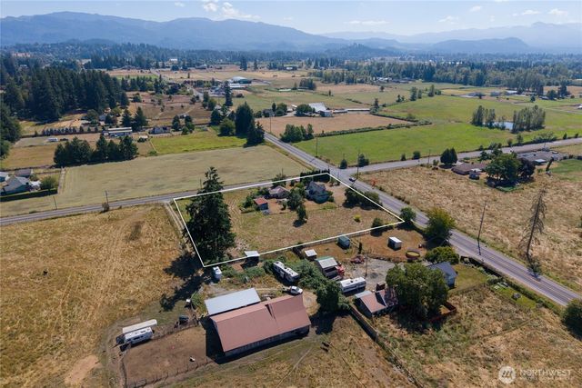 24324 SE 400th Street, Enumclaw, WA 98022
