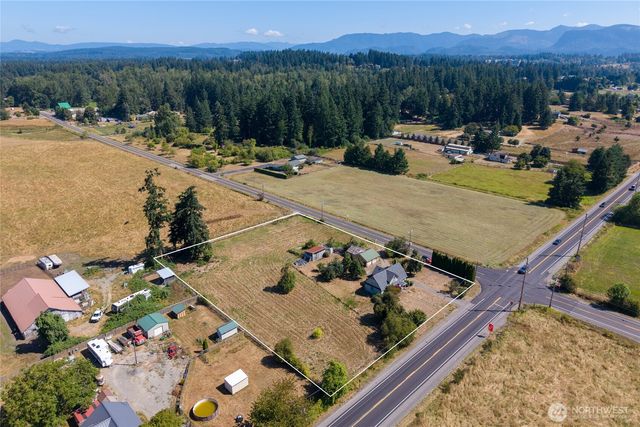 24324 SE 400th Street, Enumclaw, WA 98022