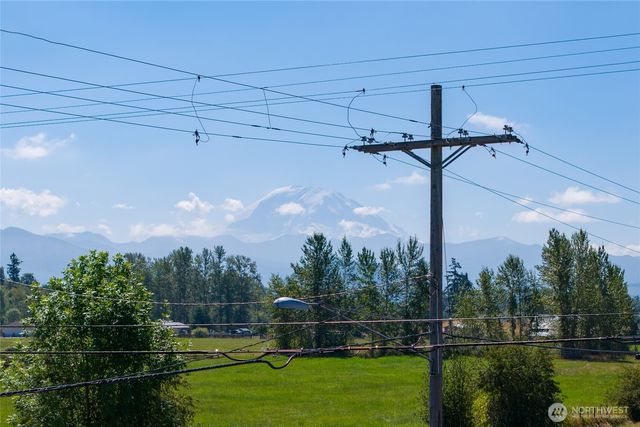 24324 SE 400th Street, Enumclaw, WA 98022