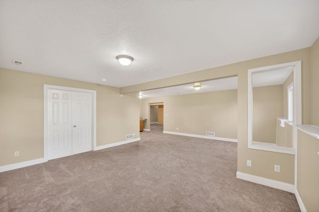 107 Dooley Court SW, Altoona, IA 50009