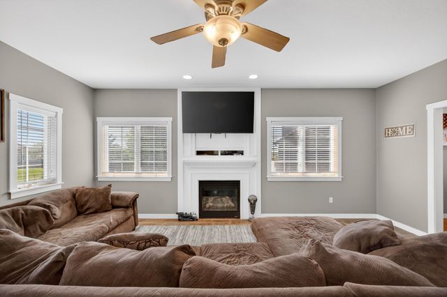 107 Dooley Court SW, Altoona, IA 50009