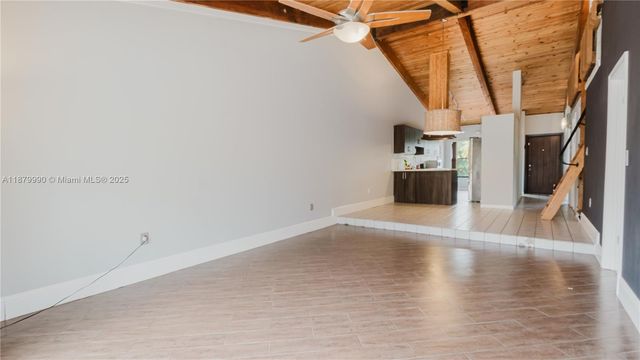 2290 Oak Ct, Pembroke Pines, FL 33026