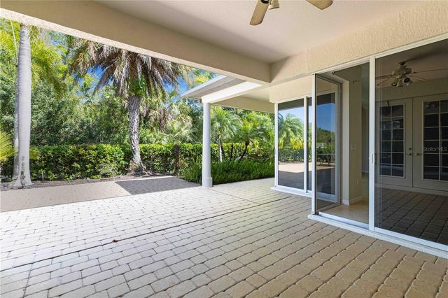 7815 ASHLEY CIRCLE, University Park, FL 34201