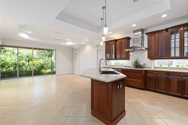 7815 ASHLEY CIRCLE, University Park, FL 34201