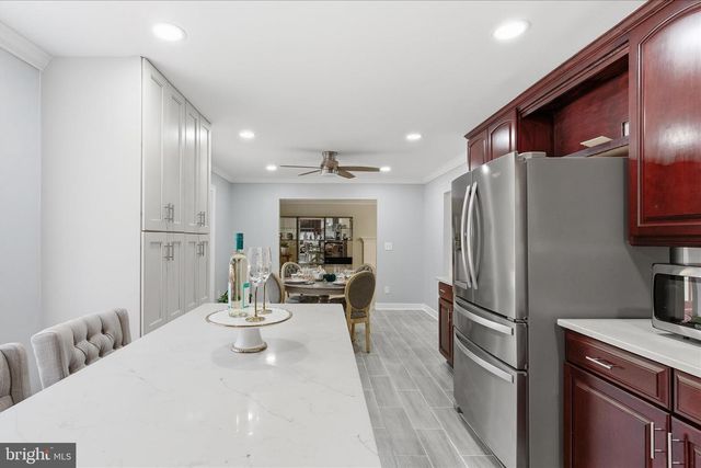 2816 RIDGE RD, Waldorf, MD 20603