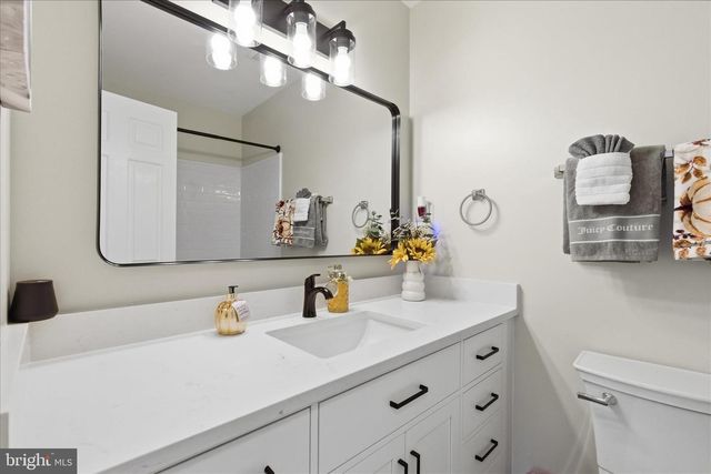 2816 RIDGE RD, Waldorf, MD 20603