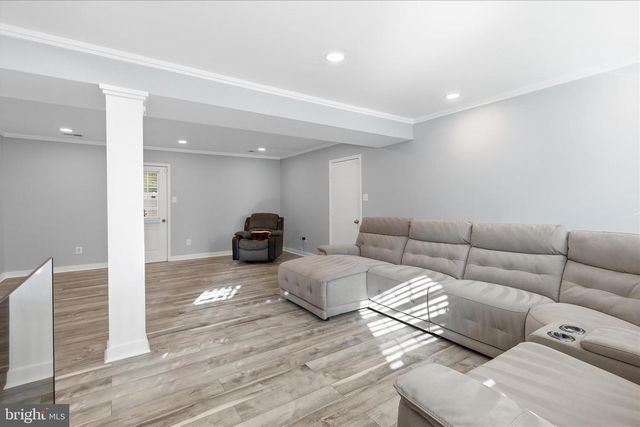 2816 RIDGE RD, Waldorf, MD 20603