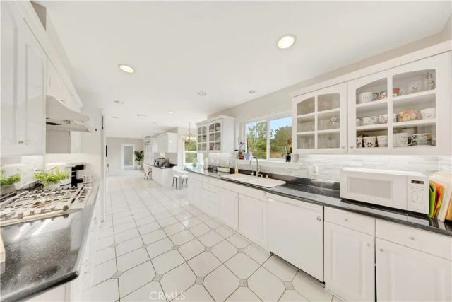 2835 Devonport, San Marino, CA 91108