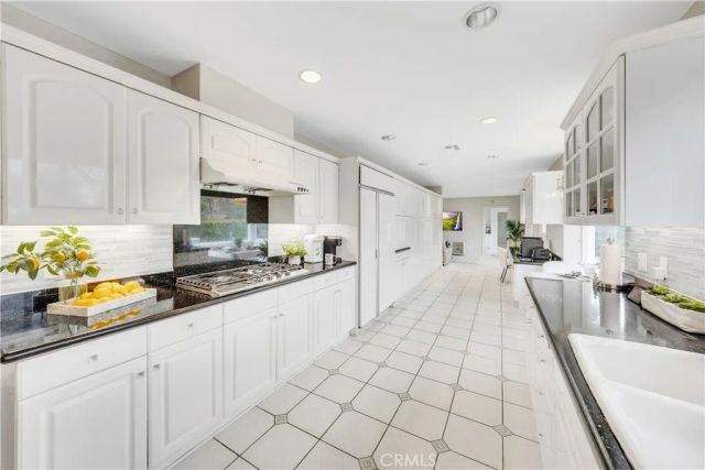 2835 Devonport, San Marino, CA 91108