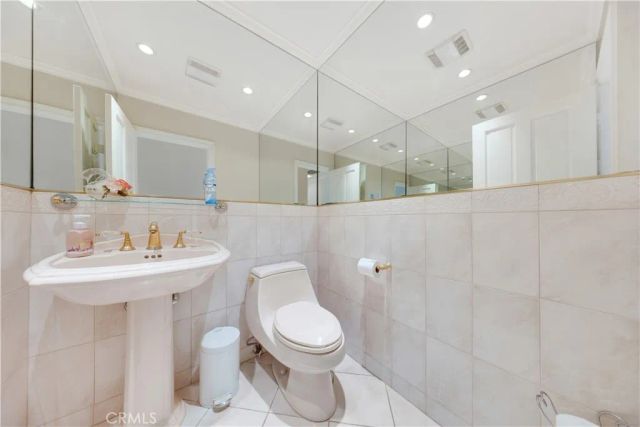 2835 Devonport, San Marino, CA 91108