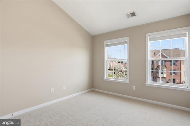 152 RAPHAEL CT, Martinsburg, WV 25403