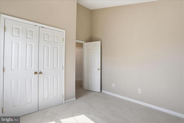 152 RAPHAEL CT, Martinsburg, WV 25403