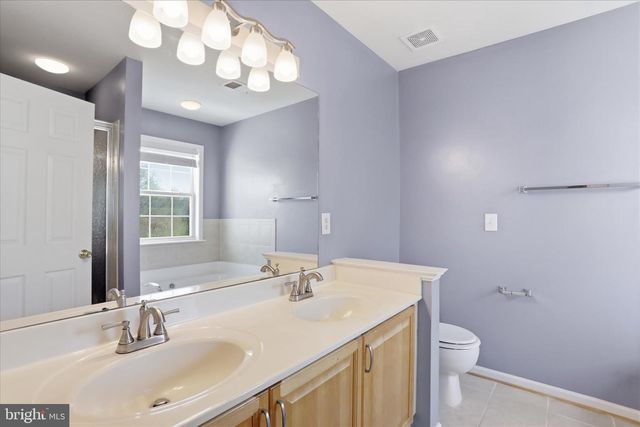 152 RAPHAEL CT, Martinsburg, WV 25403