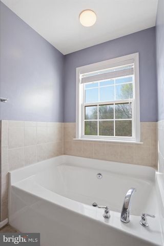 152 RAPHAEL CT, Martinsburg, WV 25403