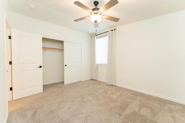 2241 E Monte Verde Court, Visalia, CA 93292