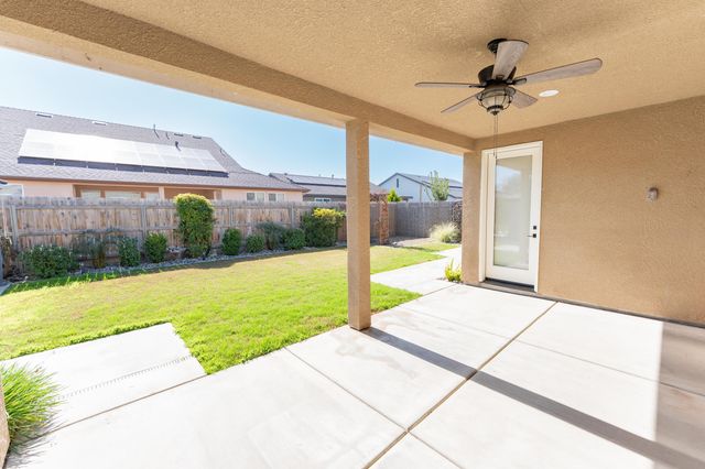 2241 E Monte Verde Court, Visalia, CA 93292