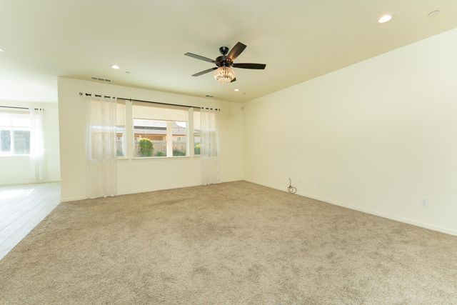 2241 E Monte Verde Court, Visalia, CA 93292