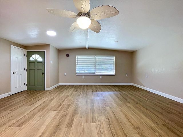 8616 MAGNOLIA STREET, Gibsonton, FL 33534