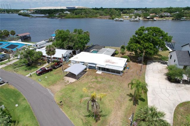 8616 MAGNOLIA STREET, Gibsonton, FL 33534