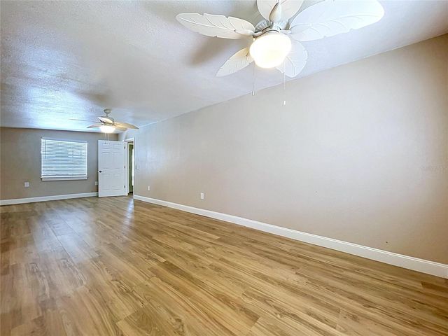 8616 MAGNOLIA STREET, Gibsonton, FL 33534